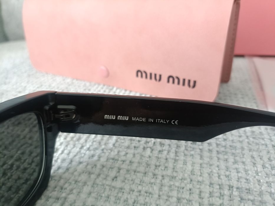 Óculos de sol miu miu