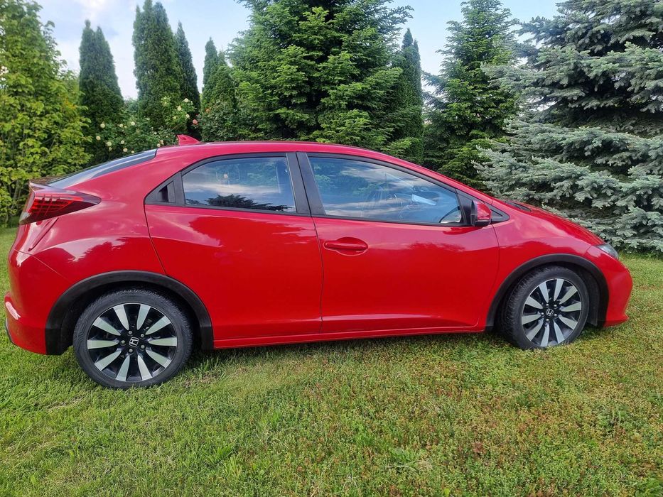 Piękna Honda Civic 1,8 benzyna 2015 niski przebieg