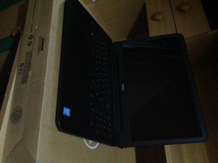 Dell Inspiron 3537 i7-4500U8GB1000 HD8850M