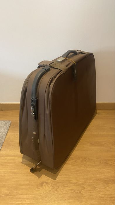 Mala de viagem de grande dimensão