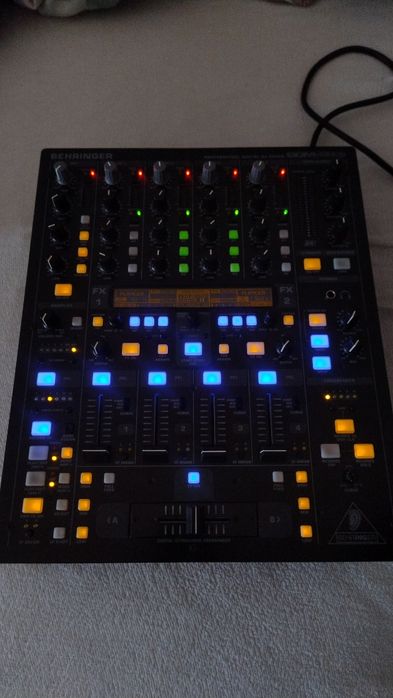 Mikser Behringer ddm 4000 jak nowy