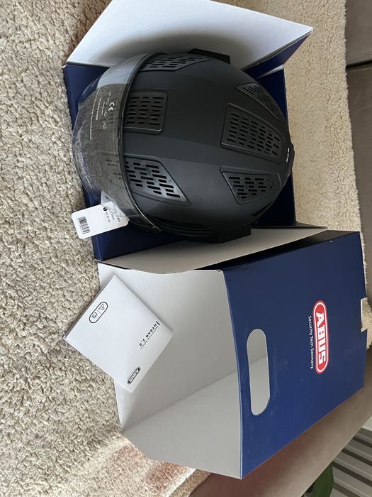 Kask rowerowy Abus