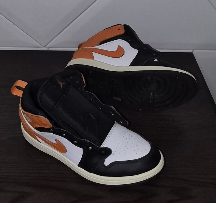 Jordan 1 Mid Easy On Criança (Tam. 33.5 EU / 2Y) – Excelente Estado