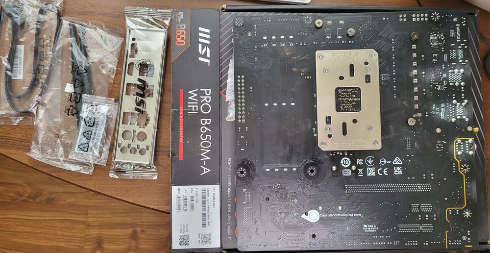 Материнська плата MSI PRO B650M-A WIFI (sAM5, AMD B650, PCI-Ex16)