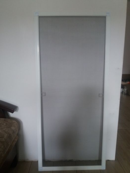 Москітна сітка на вікно