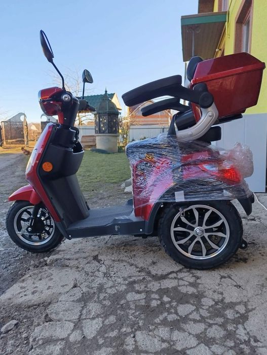 Електроскутер
Виробник Нім