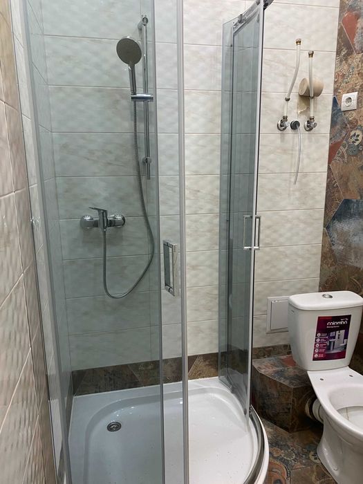 Львівська площа, Фасад, Перший поверх, Клініка, Стоматологія, Аналізи