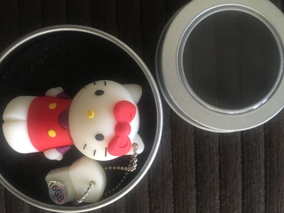 Флешка USB накопитель брелок 16 гБ