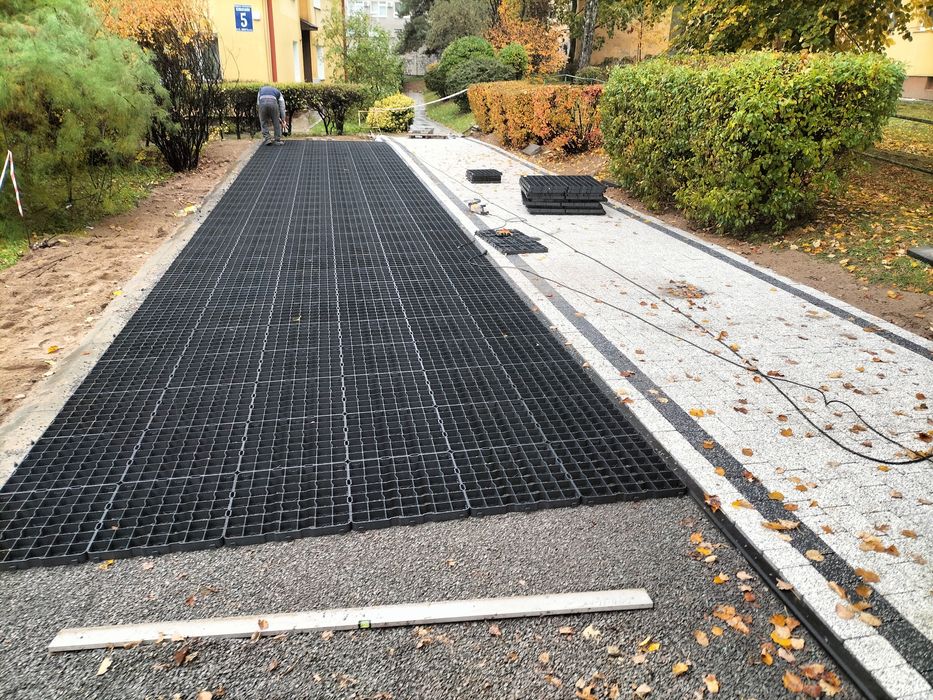 Brukarstwo układanie kostki brukowej.