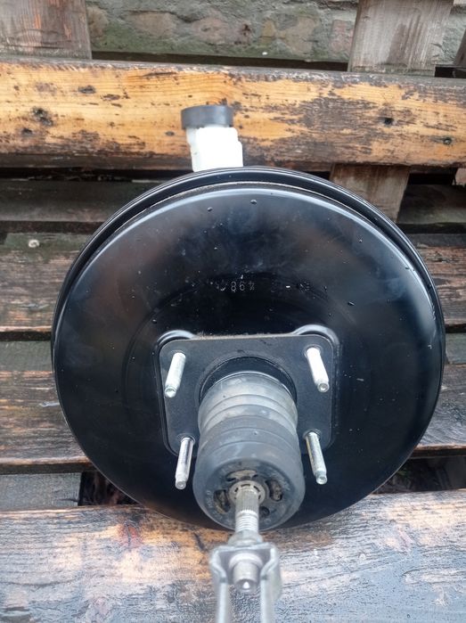 Вакум, робочий циліндр, бачок