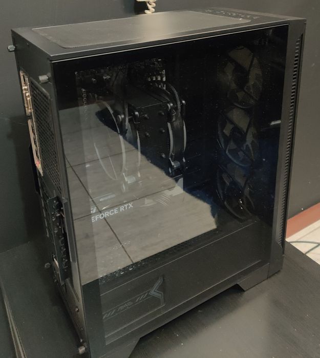 PC Gaming Ryzen 5700x + RTX 5060