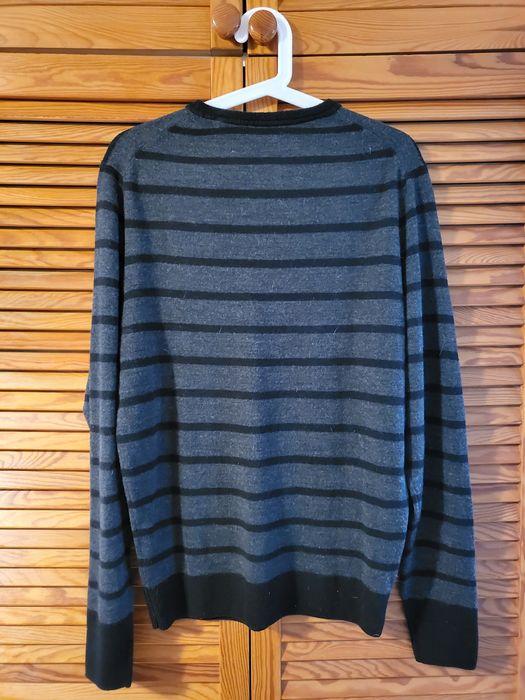 Sweter męski w paski