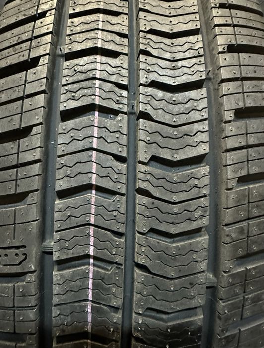1X NOWA Kumho PorTran 4S VAN CX11 205/65 R16C