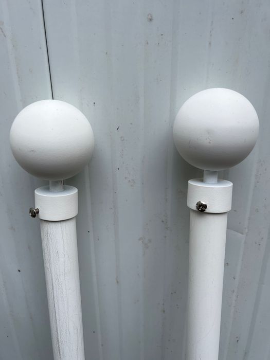 Varão branco para cortinados