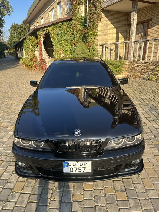 Продам BMW E39 528