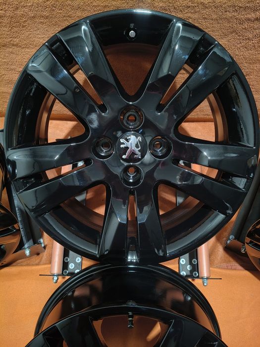 Felgi aluminiowe 17 '4x108 Peugeot czarny połysk