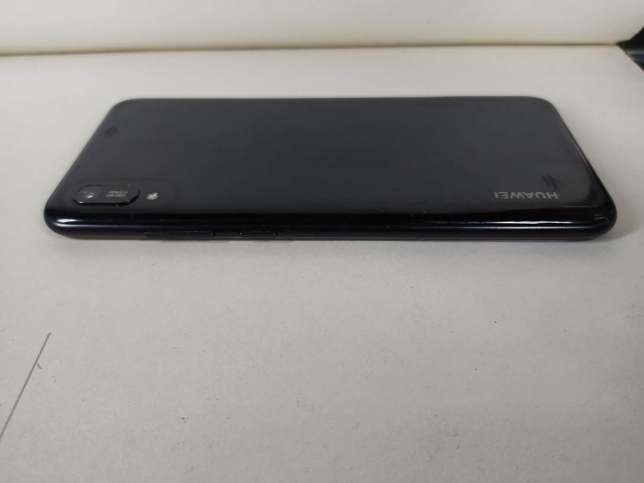 Смартфон Huawei Honor 8A (