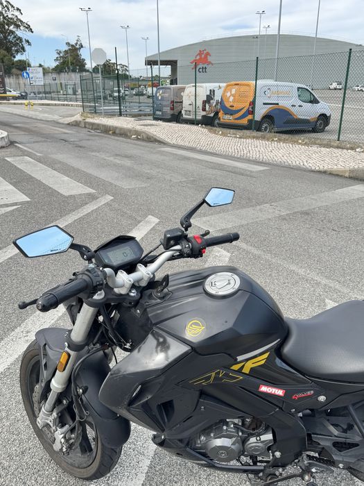 Keeway RKF 125 (2021) – 13.000 km – Excelente Estado