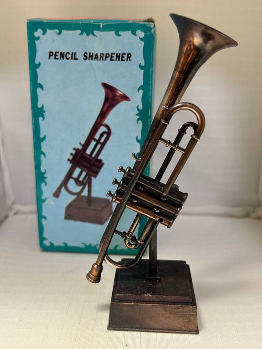 Игрушка Точилка для карандашей Труба духовая Фигурка Стругачка
