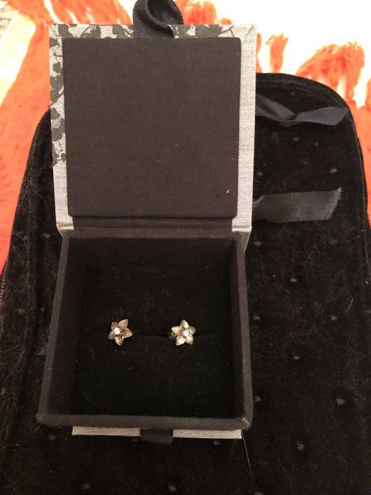 Продам срібні медальйони с позолотою