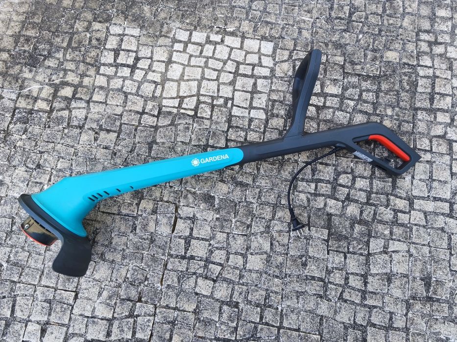 Aparador de relva elétrico Gardena