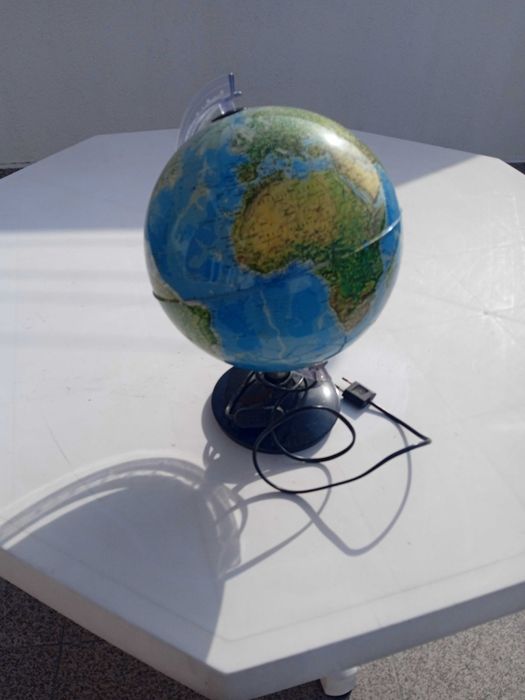 CANDEEIRO GLOBO | Candeeiro Mundo