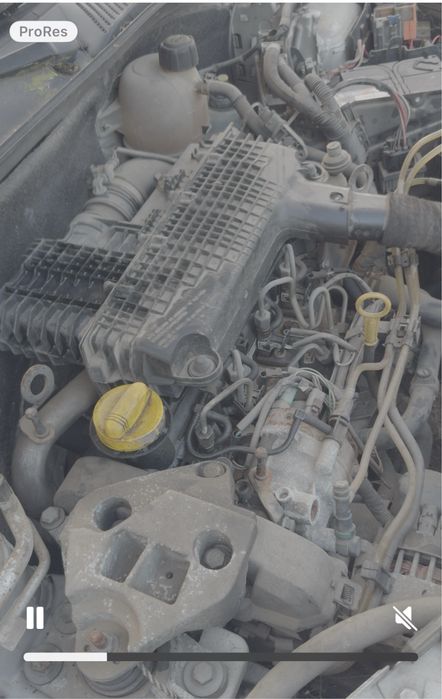 Motor Renault Clio 2 1.5 DCI ano 2003.