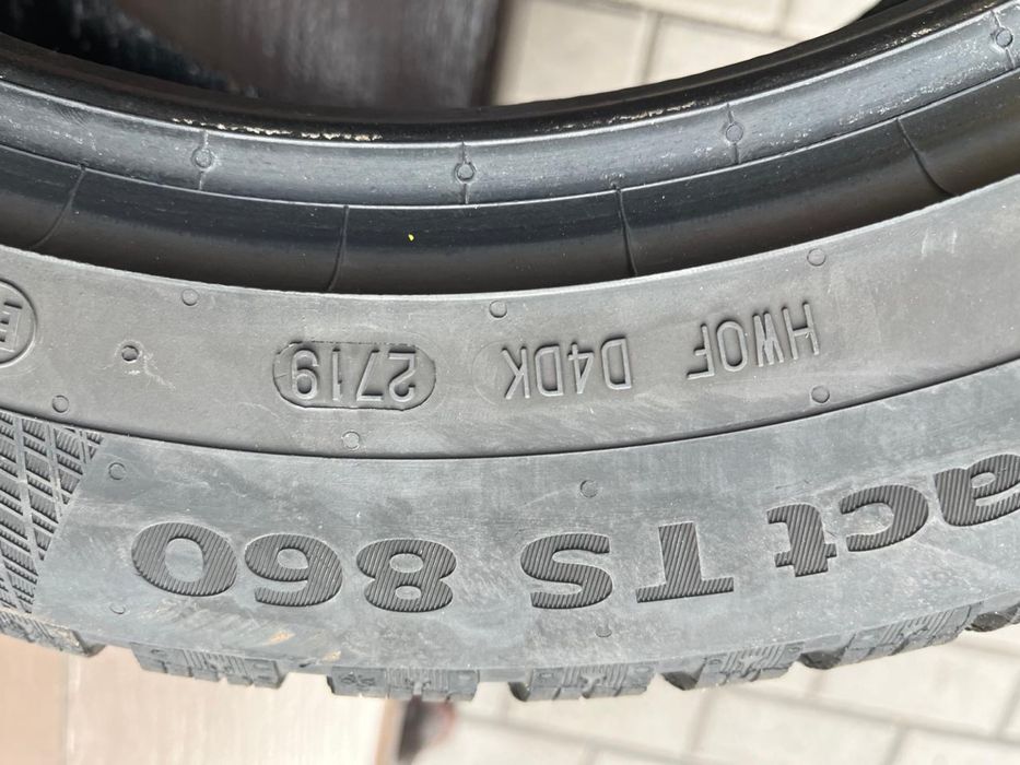 Зимові шини Continental 205/55 R16 H