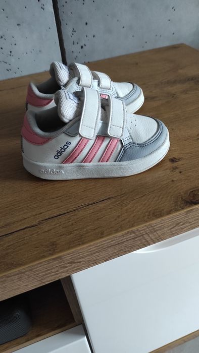 Adidasy dziewczęce 23 Adidas