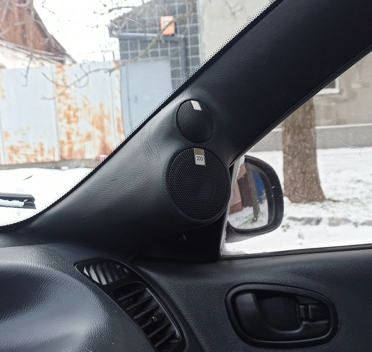 Продам стойки под сч и вч. На Daewoo Lanos. Под Morel maximo ultra 603