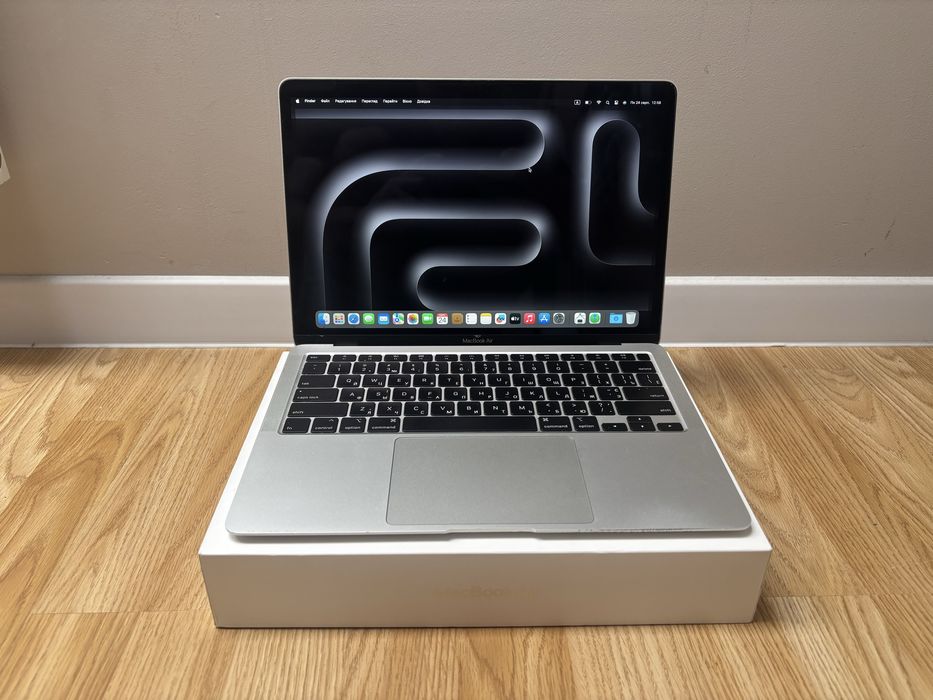 Ноутбук Macbook Air 2020 Retina 13-inch Silver [ 256 SSD / 8 GB ]