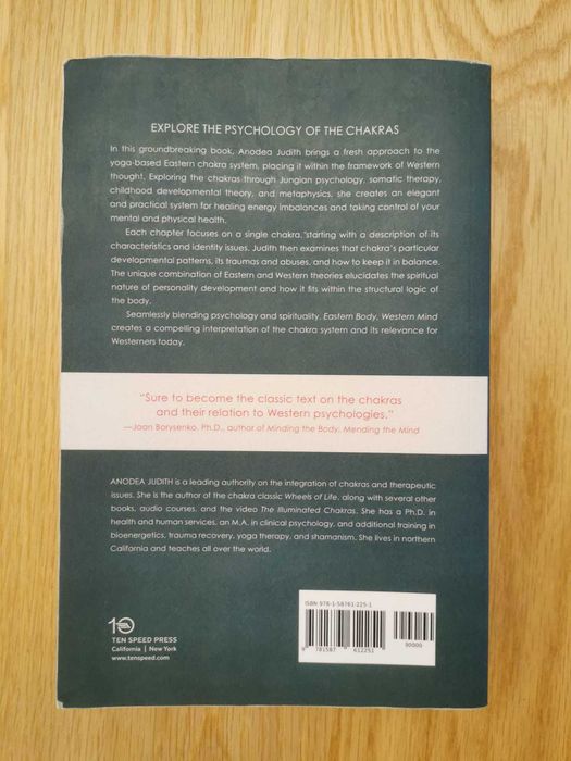 Eastern Body, Western Mind de Anodea, Ph.D. Judith Inglês