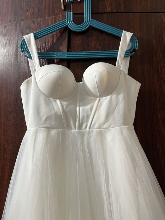 Сукня на випускний