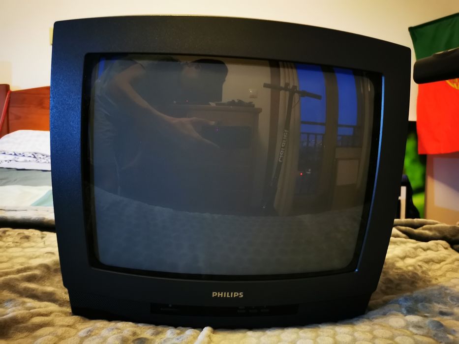 Philips TV Working with Remote Control64738414438017121