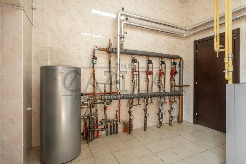 Продажа дома с ремонтом 1200м2 Софиевская Борщаговка Вишневое Крюковщи