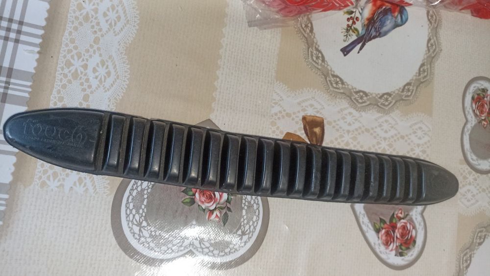 Захисна накладка молдинг на бампер.