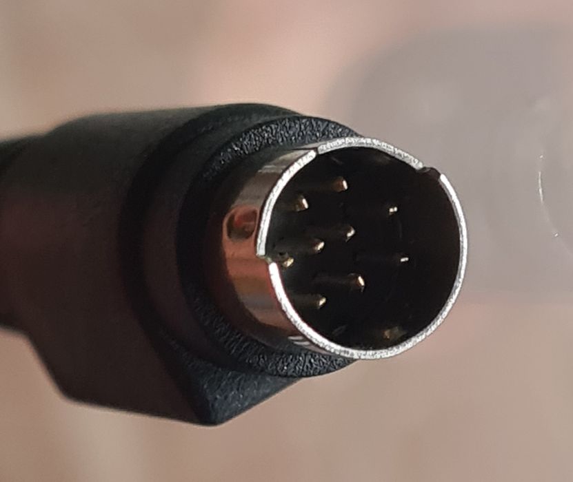 2 x Adapter Gigabyte S-VIDEO 3xRCA  HDTV 9pin