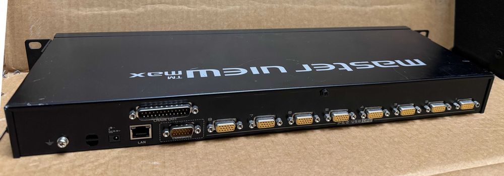 ATEN CS-1708i  8-портовий IP KVM перемикач