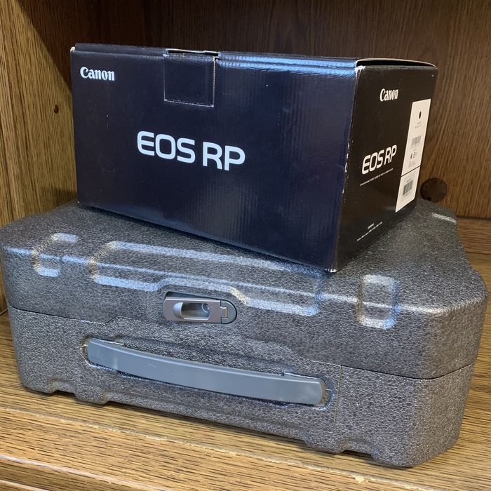 Canon RP Full Frame+Ronin-S+2 оригінальні батареї+64гб флешка