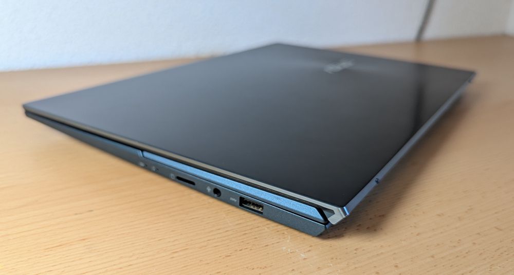 ASUS ZenBook Duo 14/i5-1135g7/Intel iris Xe/Ram 16/SSD 512