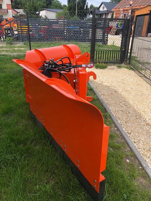 Solidny pług do śniegu strzałka składany hydrauliczny do tuza tura Metal-Technik