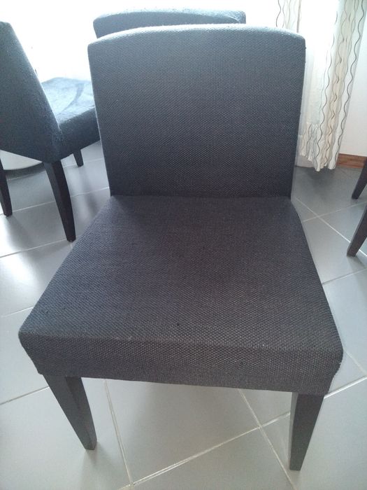 Conjunto de 4 cadeiras cinza