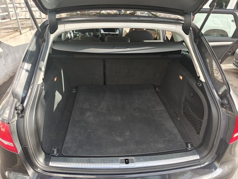 Audi A4 B8 2010, 2.0