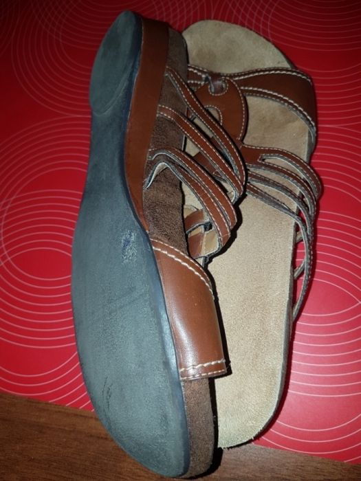 Sandałki rozmiar 38
