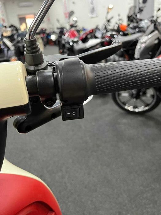 Электроскутер IDemo Lambretta Литий