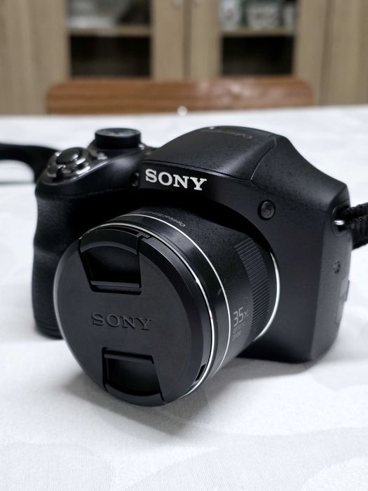 Sony Cyber-shot DSC-H300 – 20.1MP | Zoom Ótico 35x | Conjunto Completo