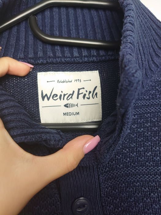 Granatowy sweter Weird Fish  60% bawełna
