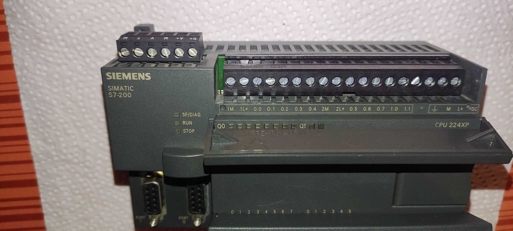 SIEMENS 214-2AD23-0XB0 6ES7214-2AD23-0XB0 cpu 224XP DC/DC/DC