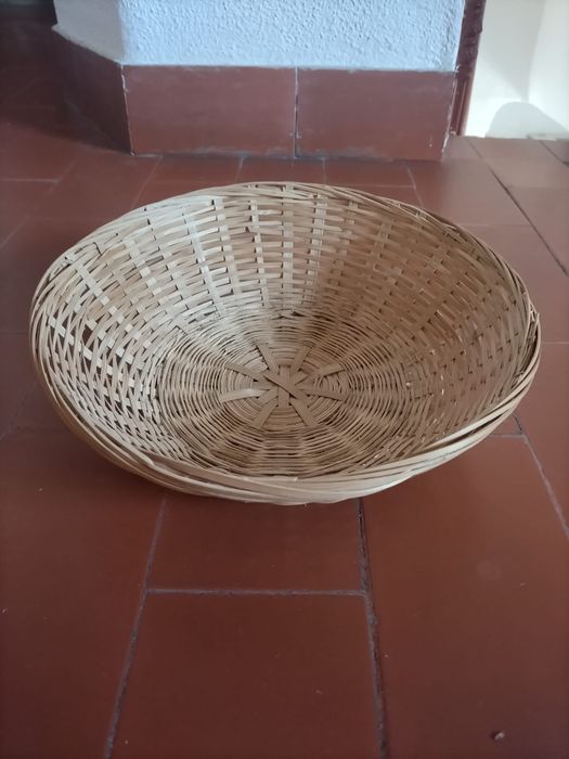 Cestos de vime rústicos