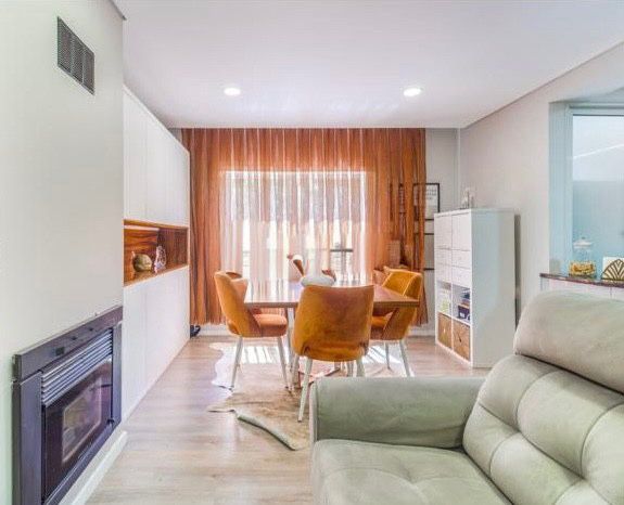 Três Cortinas Castanhas de Organza – Muito Modernas!